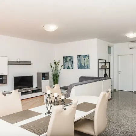 Preni Apartment