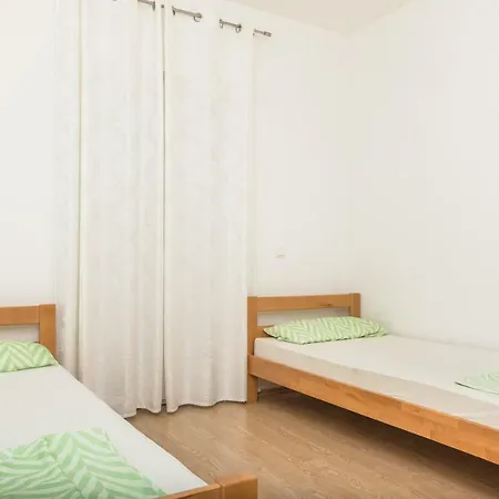 Preni Apartment Novi Vinodolski