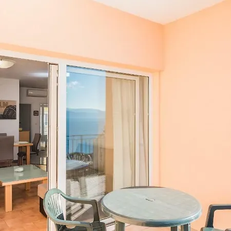 Preni Apartment *