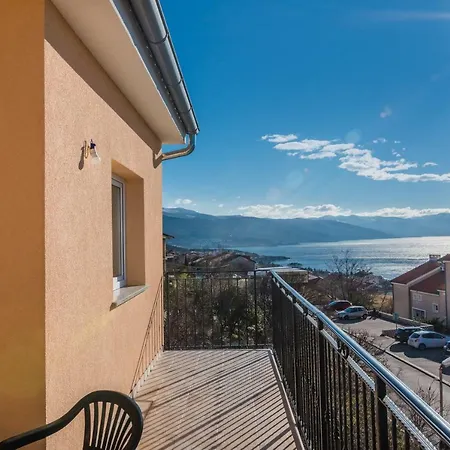 Preni Apartment *